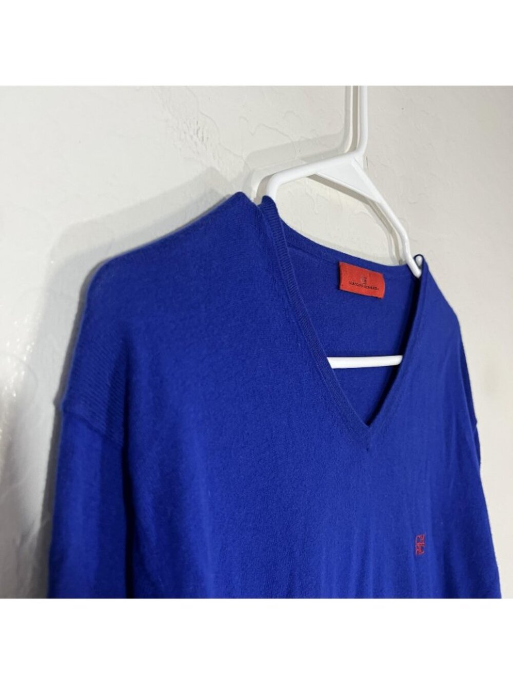 Carolina Herrera Sweater Mens Large Blue 100% Cotton V Neck Logo Knit Pullover - Picture 2 of 9